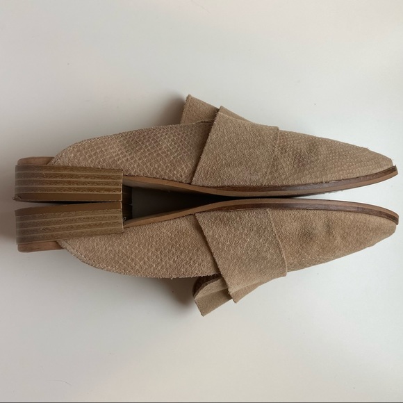 Free People Womens Tan At Ease Slip On Mules Snake Embossed Size 7.5 - Picture 7 of 10